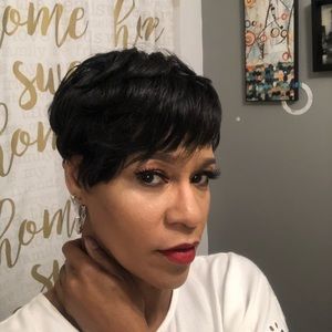 Meet your Posher, Stacy